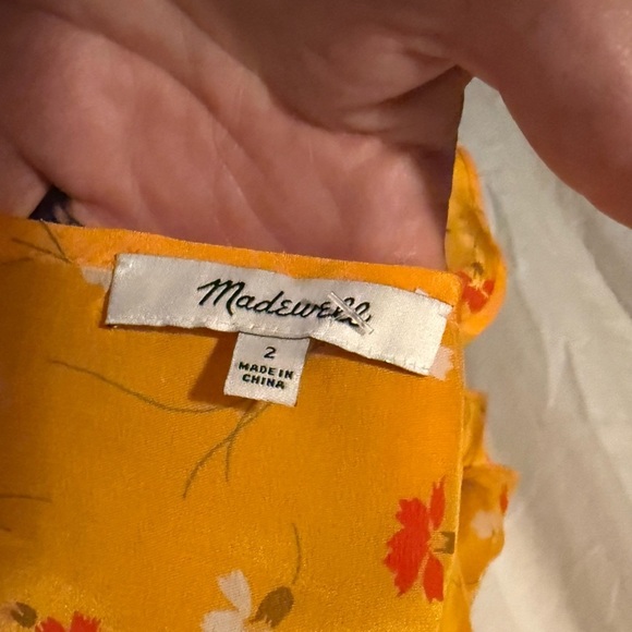 Madewell Belladonna Floral Print 100% Silk Wrap Sleeveless Top Size 2 Yellow - Picture 3 of 4